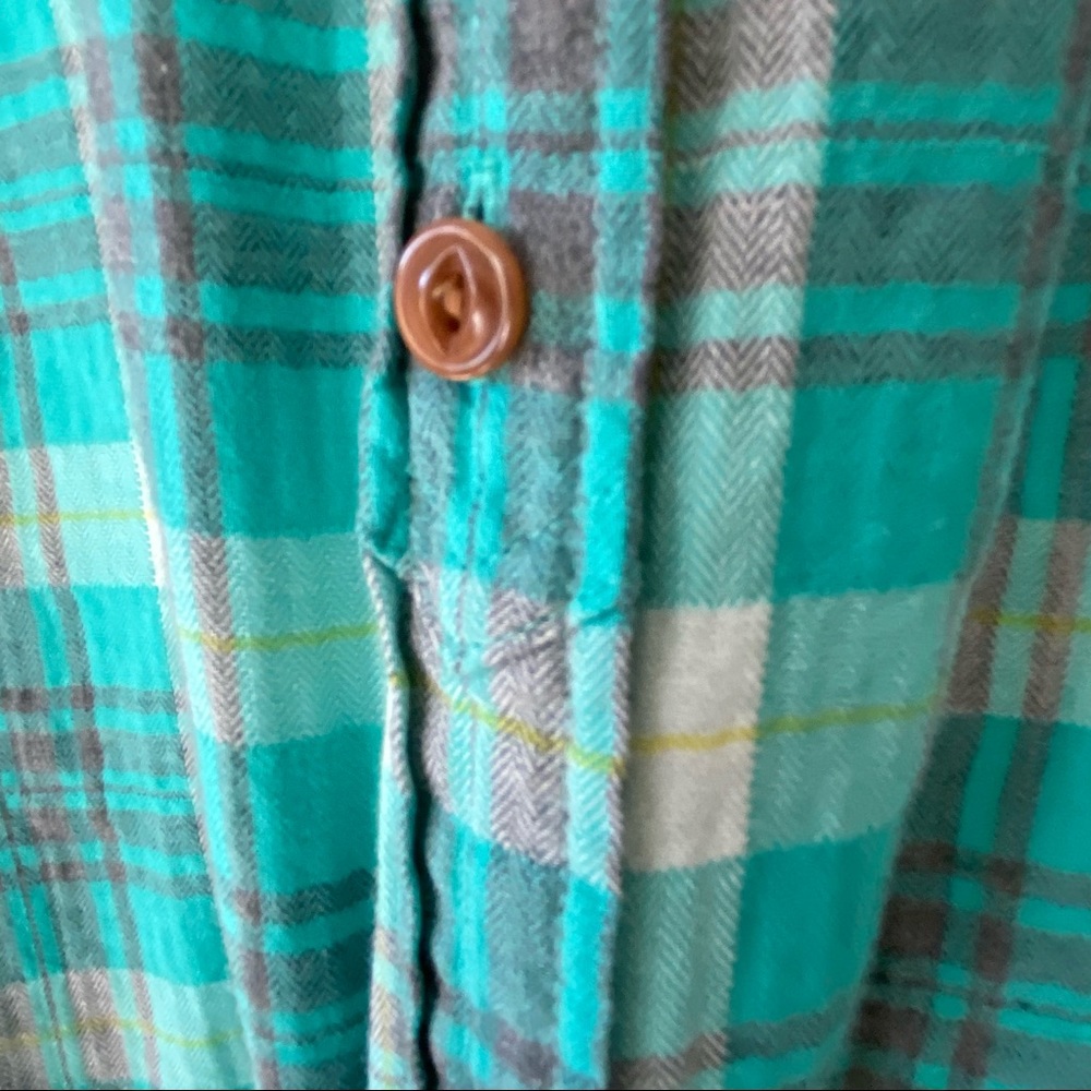 J Crew Aqua "Emerald Plaid Boyfriend Shirt" Button-Front Blouse + MEASUREMENTS! - Picture 5 of 8